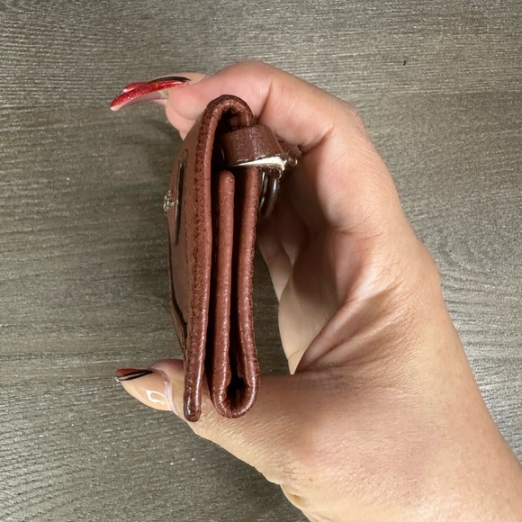 Chloe Key Holder - Picture 7 of 12